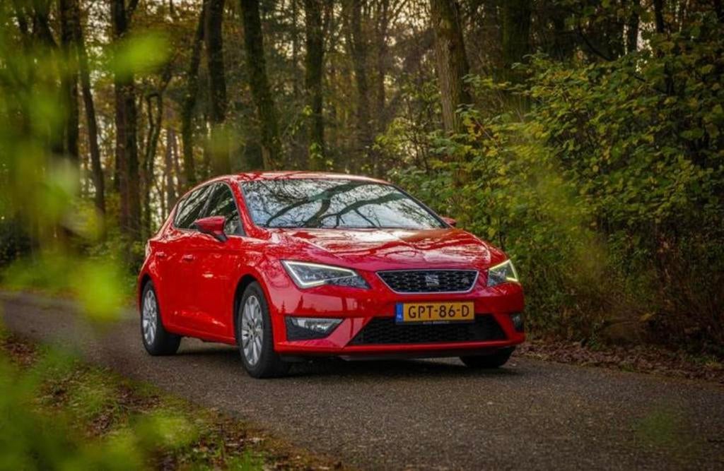 Seat Leon 1.4 TSI 90KW 2012 Rood, Auto's, Voorwielaandrijving, Euro 5, Zwart, 4 cilinders