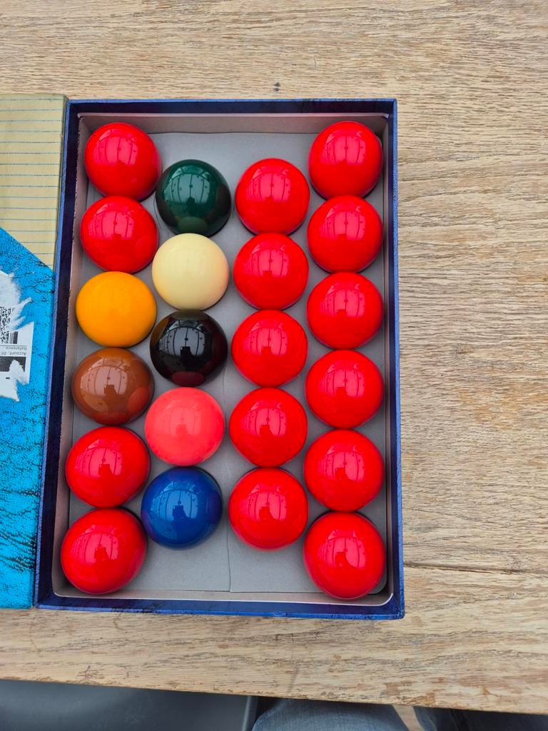 Complete set snookerballen, Sport en Fitness, Biljarten en Poolen, Ophalen of Verzenden, Zo goed als nieuw, Keu of Ballen