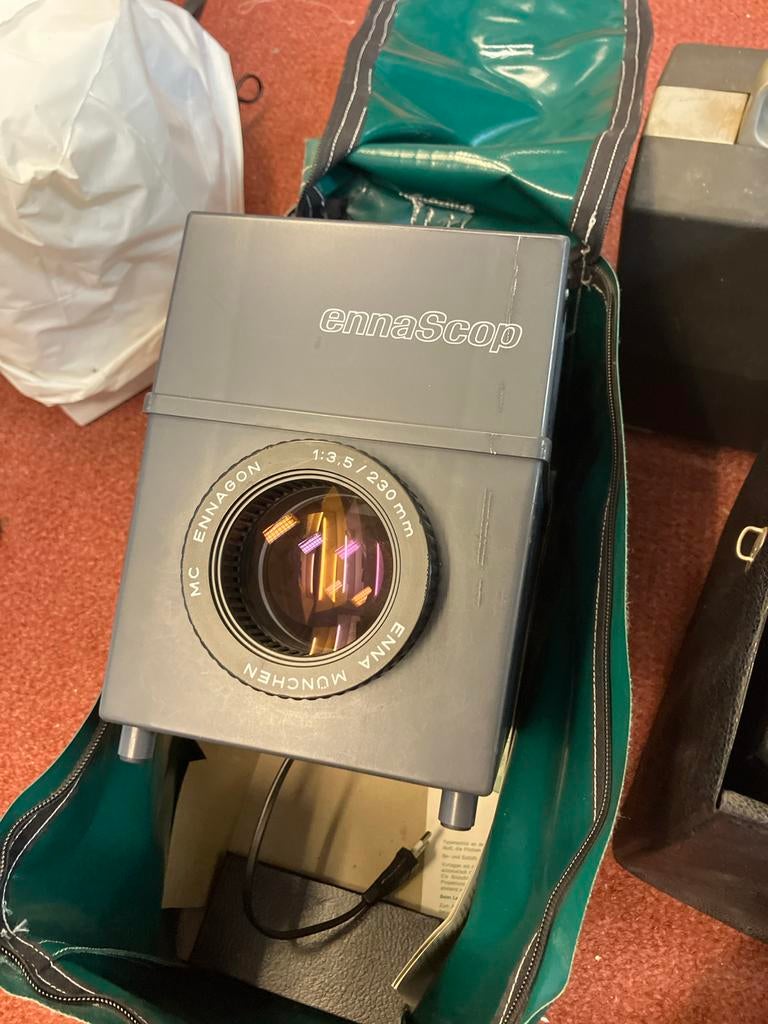 EnnaScop projector met Ennagon MC 1:3.5/230mm lens, Ophalen of Verzenden, Gebruikt, Met scherm