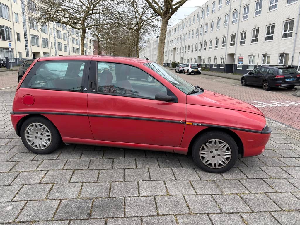 Lancia Y 1.1 1998 Rood, Auto's, Lancia, Voorwielaandrijving, 4 cilinders, 400 kg, Y