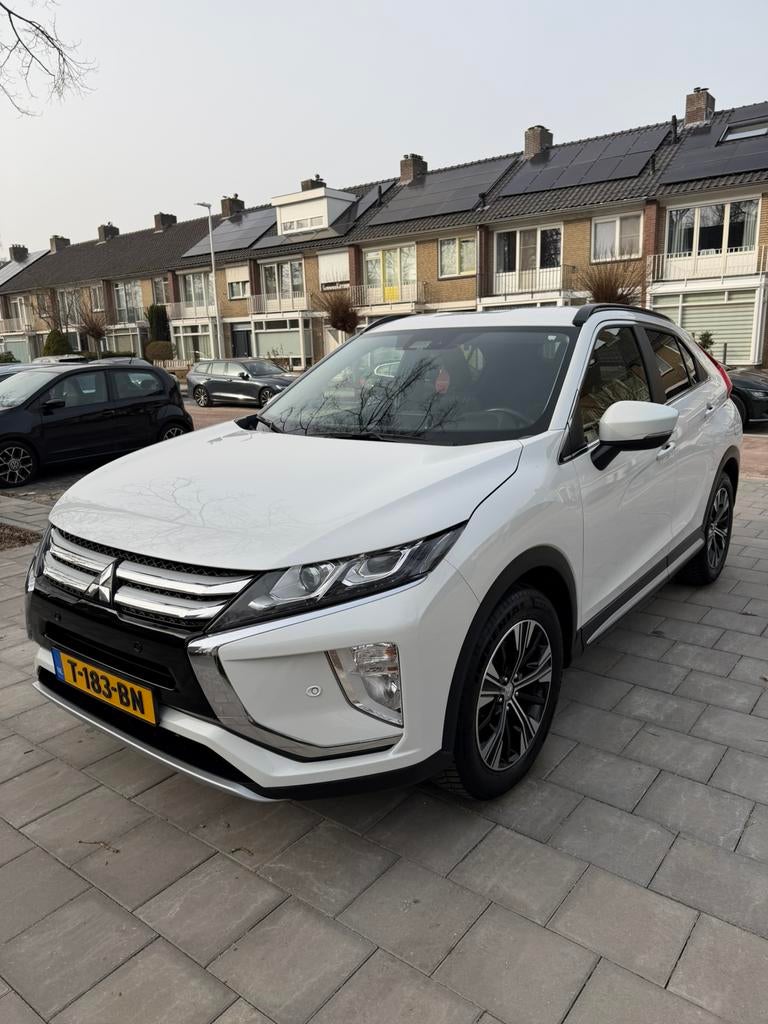 Mitsubishi Eclipse Cross 1.5 Di-t 163pk 2WD CVT 2018 Wit, 15 km/l, Eclipse Cross, 4 cilinders, 1435 kg