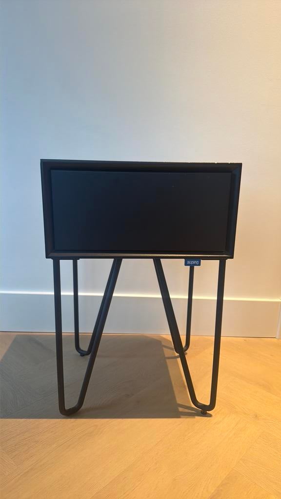 Auping nachtkastje -  donker blauw/zwart met metalen poten, Gebruikt, Minder dan 45 cm, Metaal of Aluminium, 55 tot 70 cm