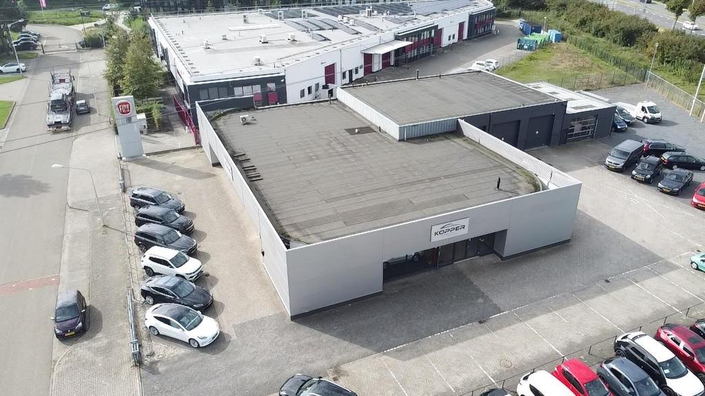 Toyota C-HR 1.8 Hybrid Dynamic /, Stof, Gebruikt, 4 cilinders, 122 pk