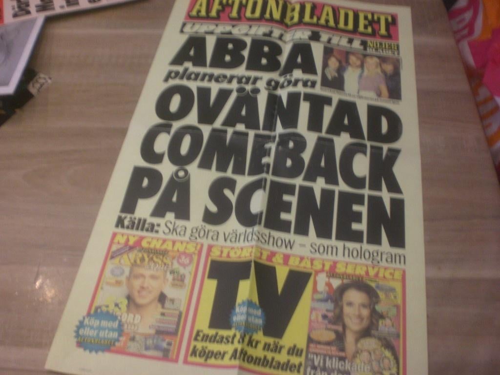 Zweedse Promo Poster ABBA's Comeback, Verzamelen, Muziek, Artiesten en Beroemdheden, Ophalen of Verzenden, Zo goed als nieuw, Poster, Artwork of Schilderij