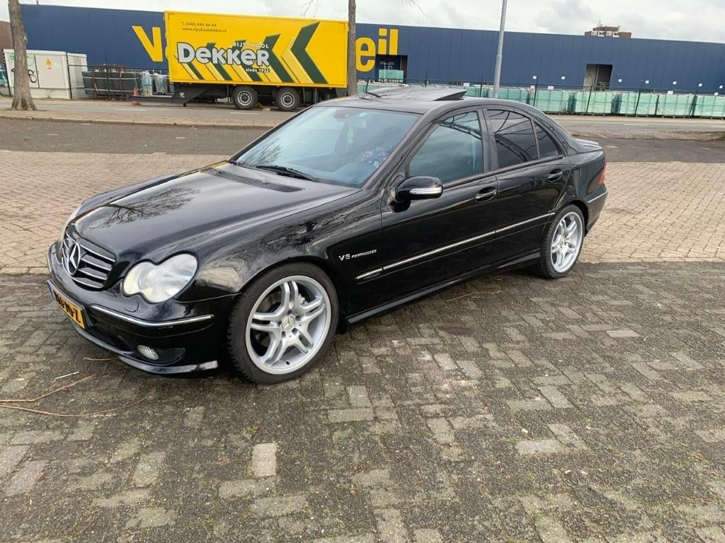 Mercedes Benz C320 Avantgarde |AMG C32 UITGEVOERD|218PK|, Automaat, Achterwielaandrijving, Zwart, Zwart