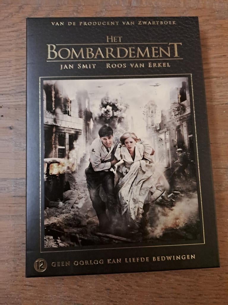 dvd, Het Bombardement - Jan Smit & Roos van Erkel, Drama, Ophalen of Verzenden, Zo goed als nieuw, Film