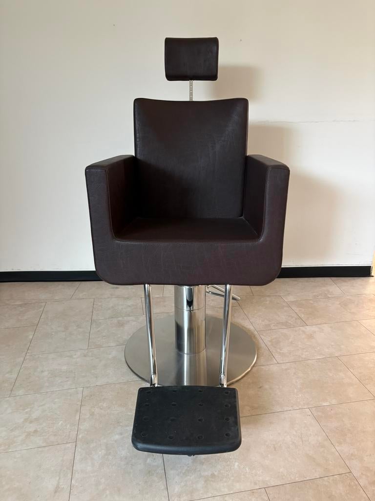 Barber stoel Kiela, Ophalen, Eén