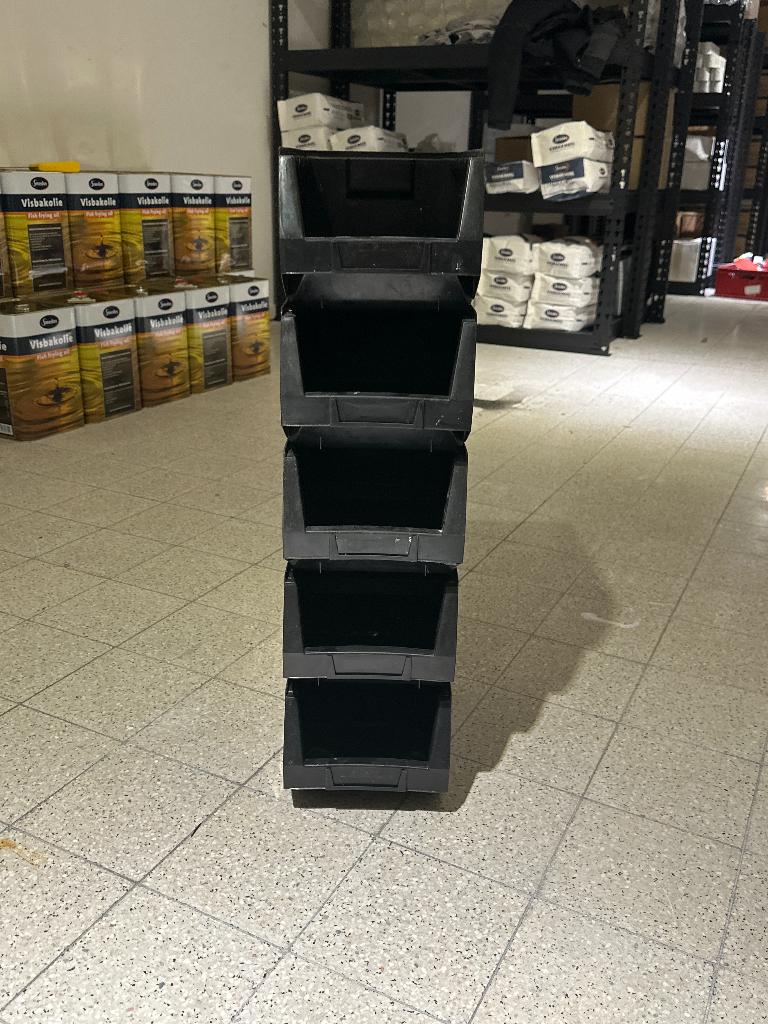 Stapelbare magazijnbakken 5st, Ophalen, 60 cm of meer, Minder dan 50 cm, Zo goed als nieuw