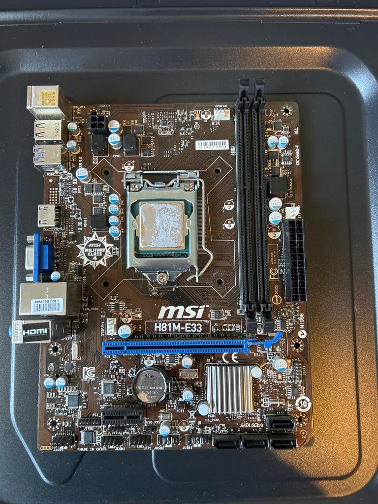 ATX mid‑tower pc‑behuizing met MSI H81M-E33 Moederbord, Computers en Software, Moederborden, Ophalen, Gebruikt, Intel, DDR3