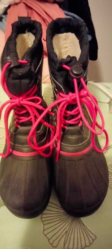 Zo goed als NIEUWE Helly Hansen snowboots!, Meisje, Ophalen of Verzenden, Helly Hansen, Laarzen