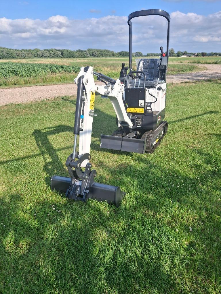 1000 kg MINIGRAVER BOBCAT E10Z ACTIE MODEL!!!!, Ophalen, Wiellader of Shovel