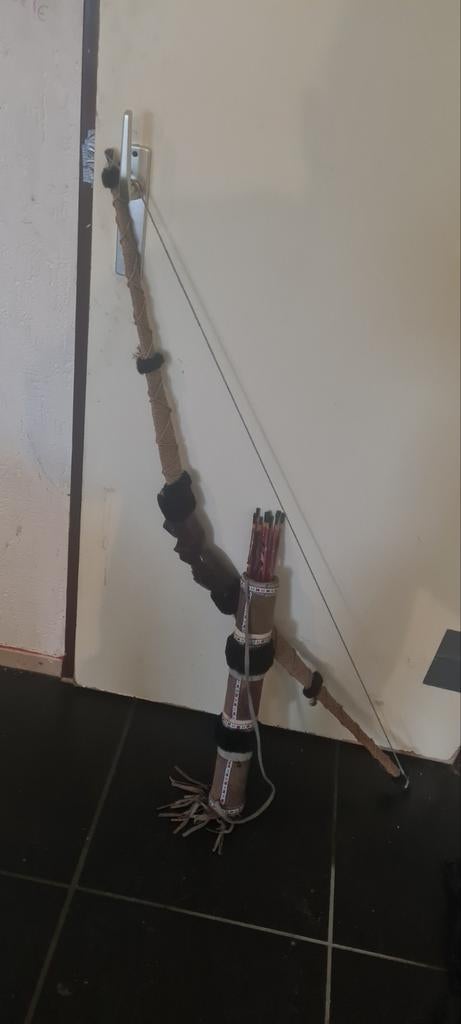 Sierboog met pijlen, Ophalen, Pijlen