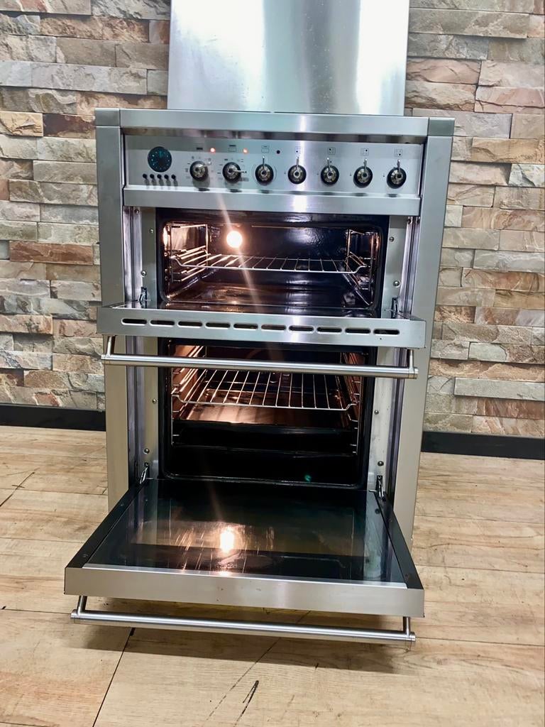 Luxe Smeg Fornuis 4 pits met 2 ovens Incl. Achterwand 70x60, 60 cm of meer, Fornello Esperta, Ophalen of Verzenden, Zo goed als nieuw