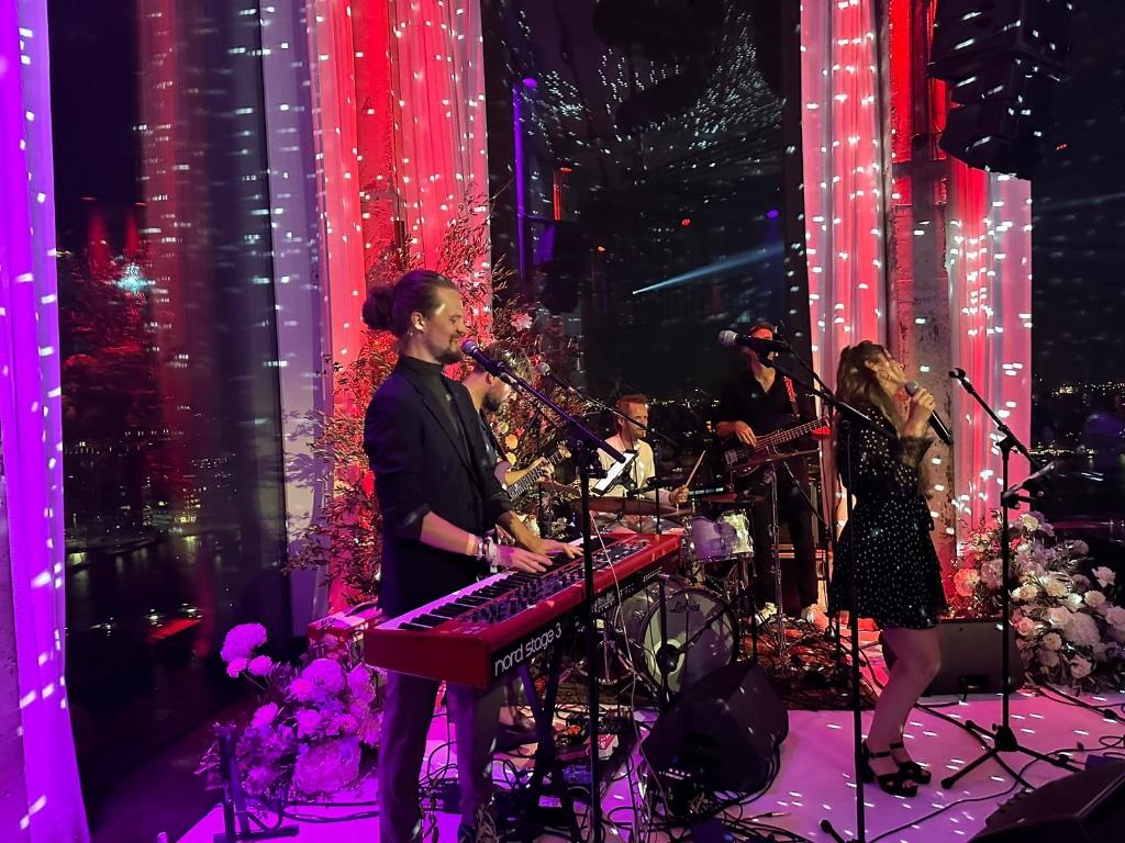 Zangles Utrecht, Privéles, Zangles