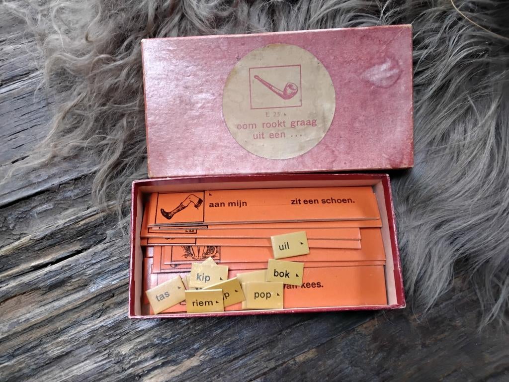 Oud leesdoosje compleet, Ophalen of Verzenden