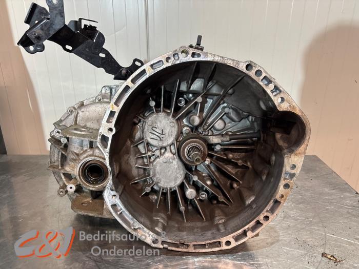 Versnellingsbak van een Renault Trafic, Gebruikt, -, Renault, -