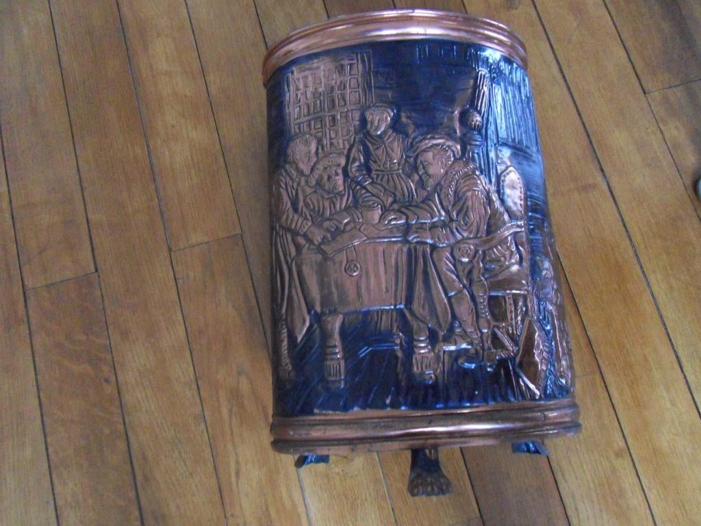 Ovale koperen paraplubak hoog met poten 43,5 cm. 29x18,5 cm., Ophalen of Verzenden, Gebruikt, Overige materialen