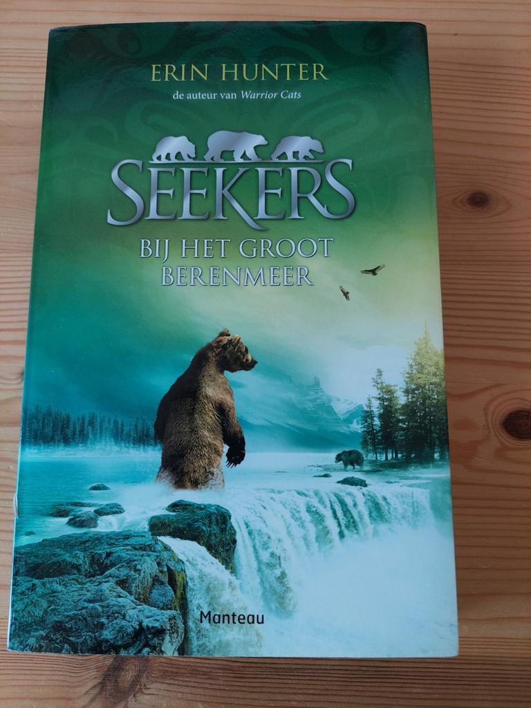 Seekers - Bij het Groot Berenmeer (deel 2), Boeken, Fantasy, Zo goed als nieuw, Ophalen of Verzenden