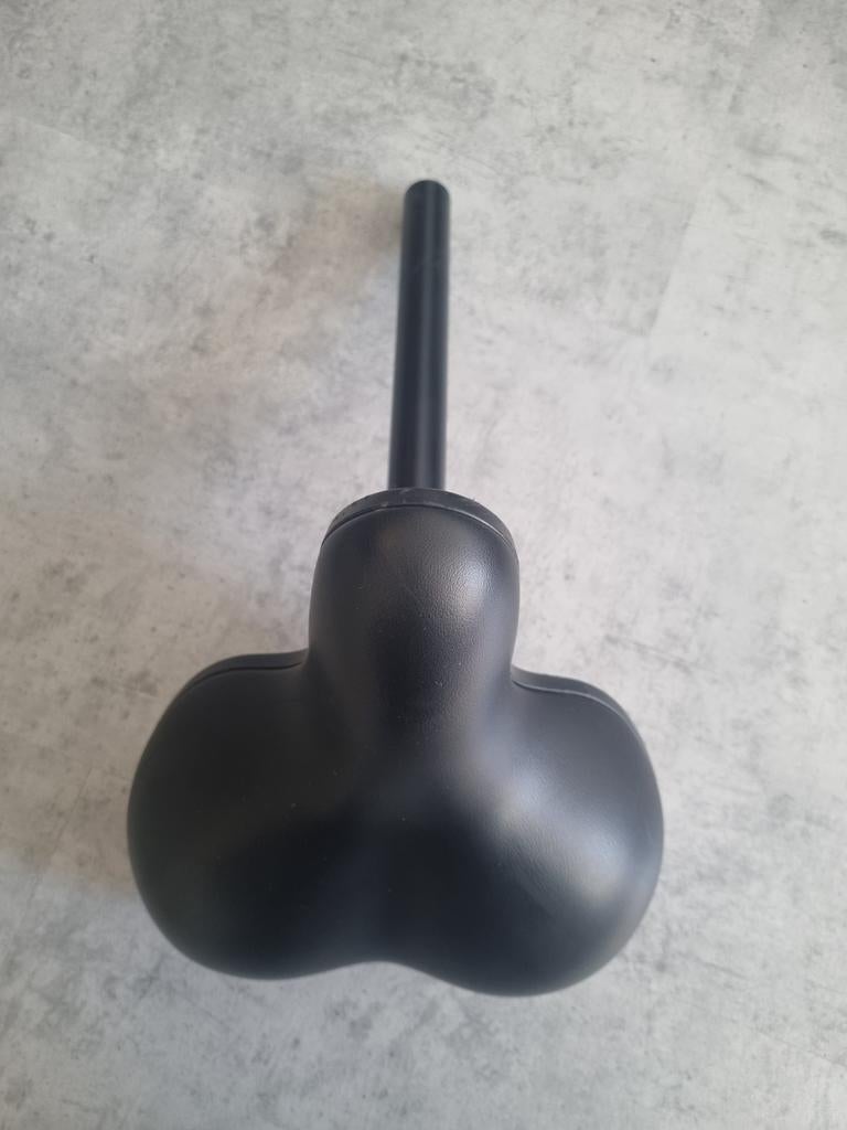 Justek Zadel - Comfortabel en in goede staat, Fietsen en Brommers, Fietsonderdelen, Gebruikt, Zadel, Ophalen of Verzenden