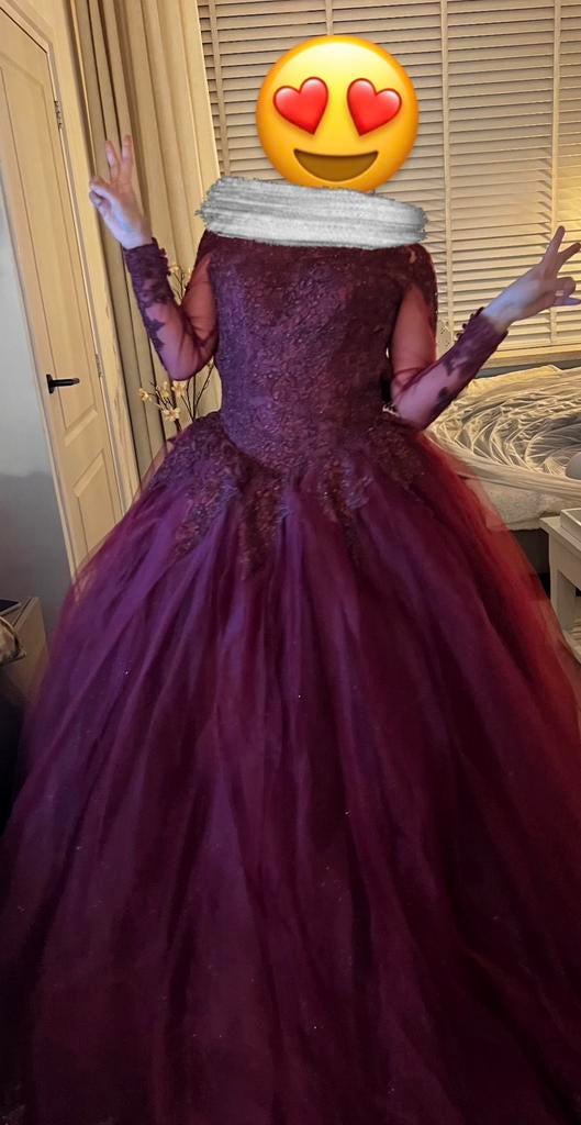 Henna jurk 75€ ophalen!!, Ophalen, Zo goed als nieuw, Rood, Trouwjurk