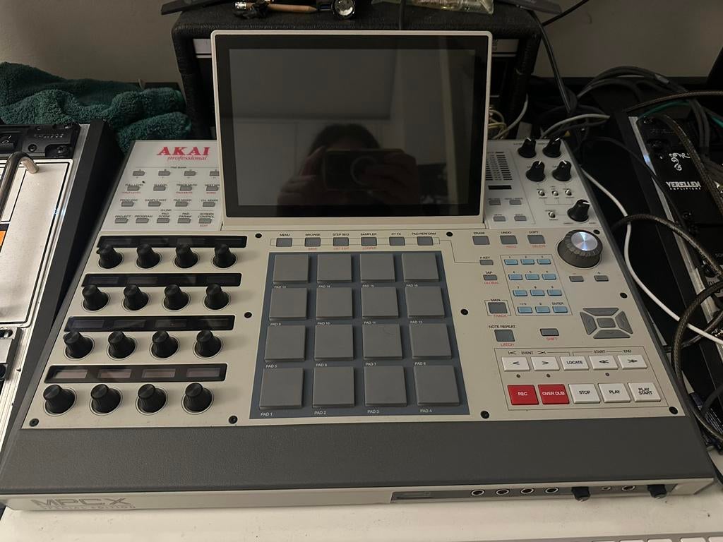 Akai MPC X SE, Muziek en Instrumenten, Samplers, Ophalen of Verzenden, Zo goed als nieuw