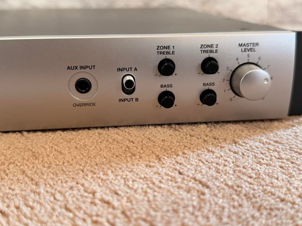 Bose Pro IZA 2120 Hz FreeSpace IZA 2120-Hz versterker 120V, Ophalen of Verzenden, Gebruikt, Stereo, 120 watt of meer