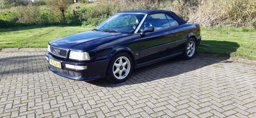 Audi Cabrio 2.0 85KW E2 1996 Blauw, Auto's, Audi, Voorwielaandrijving, 65 €/maand, 4 cilinders, Leder