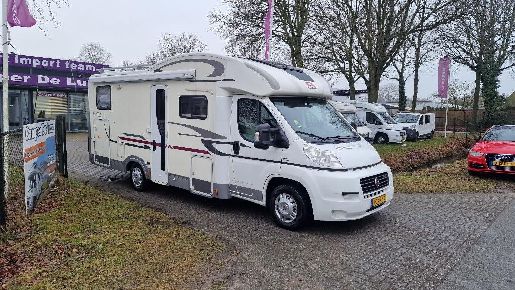 Adria Matrix M680SP 3.0L 160PK 5Persoons, Caravans en Kamperen, Campers, Ringverwarming, Fiat, 7 tot 8 meter, Bedrijf