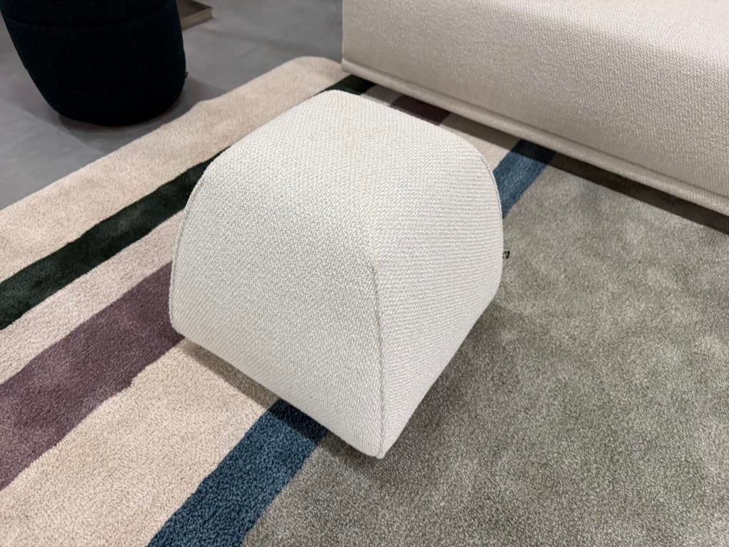 Nieuw Design on Stock BimBom 43 Poef Kaya Swan Hocker