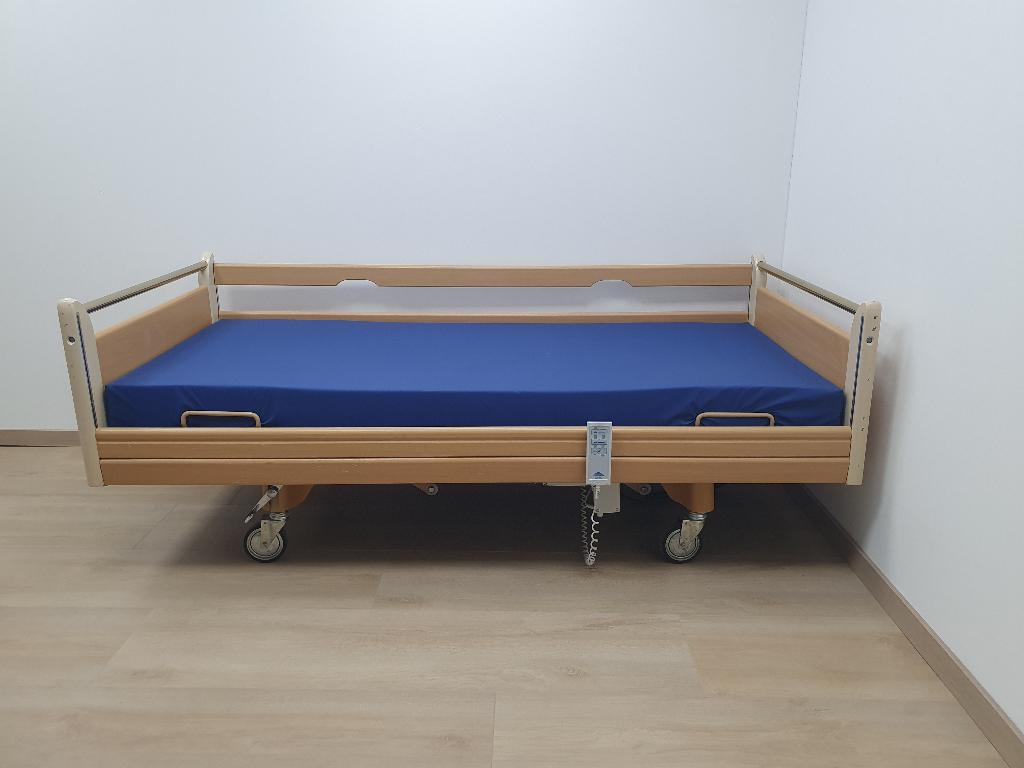 Verpleeg bed - zorgbed - hooglaag bed - Stiegelmeyer bed, Verzenden, Zo goed als nieuw, Info@thuiszorgbedvoordeel.nl, De Grift 1