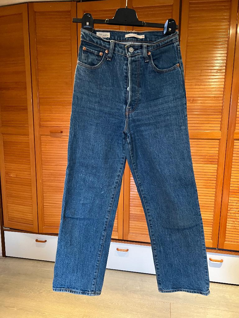 Levi premium ribcage straight spijkerbroek maat 26, Blauw, Ophalen of Verzenden, Zo goed als nieuw, W27 (confectie 34) of kleiner