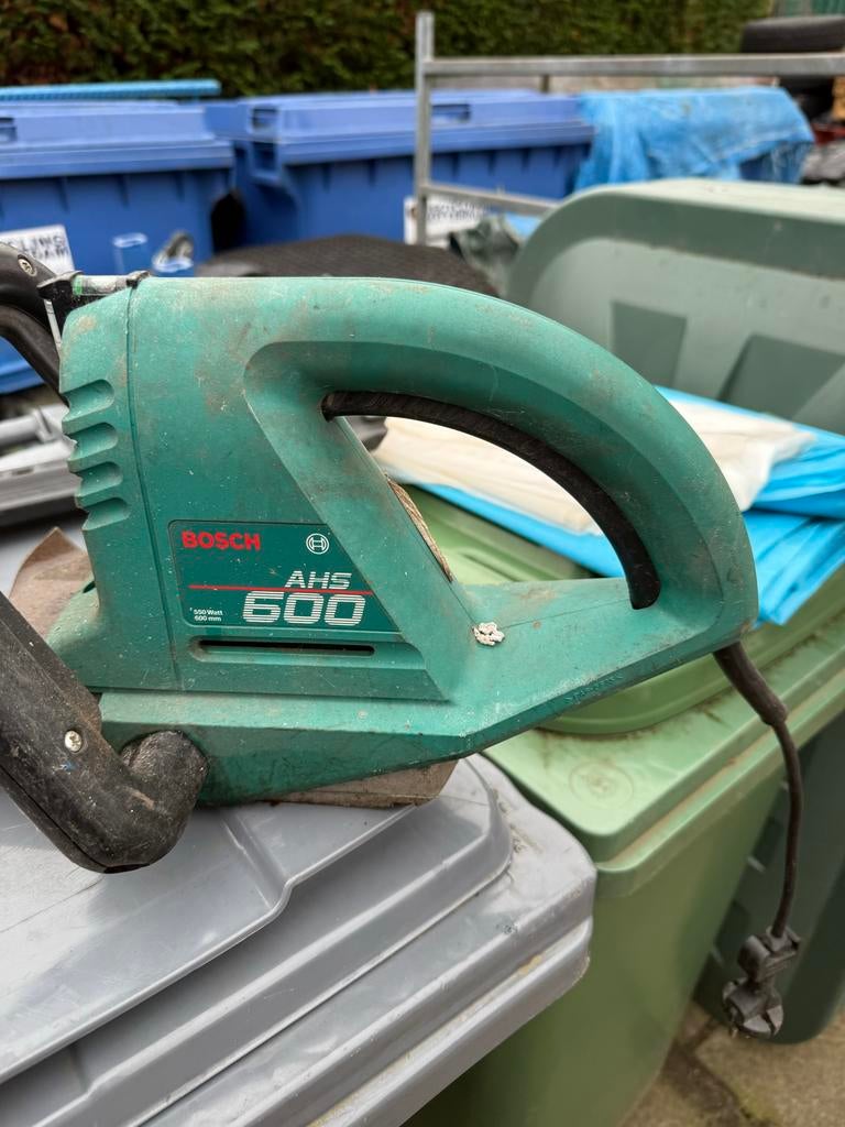 Bosch AHS 600 Elektrische Snoeischaar, Ophalen of Verzenden, Gebruikt, Elektrisch
