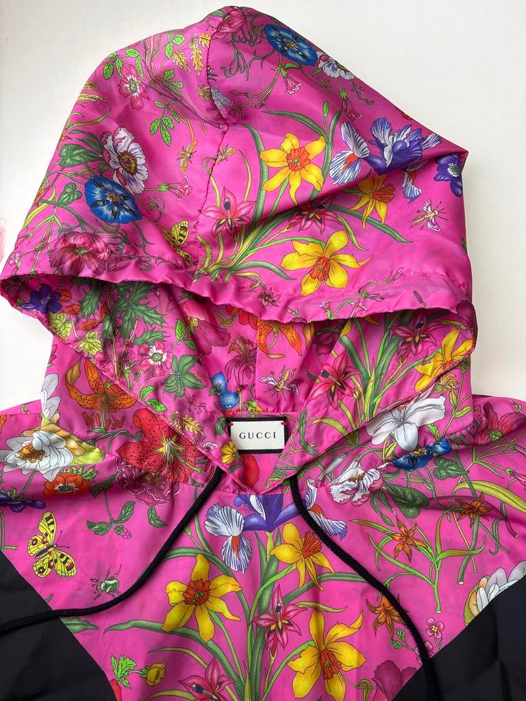 Gucci Flora Rainhood - Zo goed als nieuw!, Ophalen of Verzenden, Zo goed als nieuw, One size fits all, Hoed