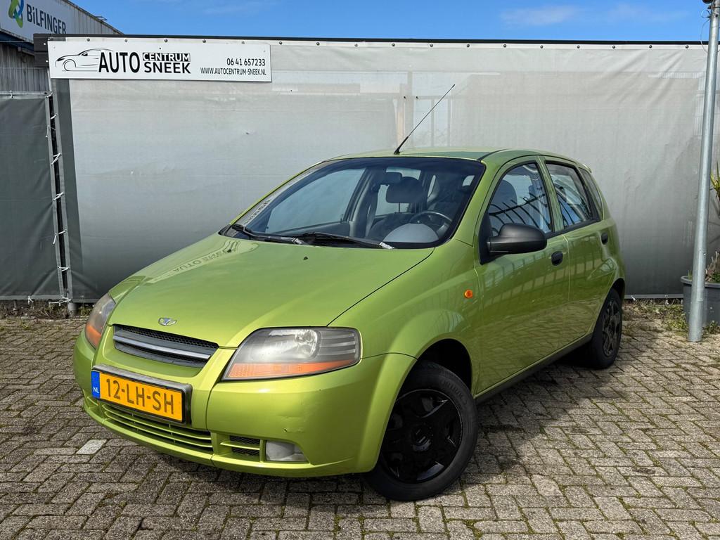 Daewoo Kalos 1.4 Spirit - APK 03-27 - Elektr ramen, Auto's, Daewoo, Stof, Zwart, 4 cilinders, Kalos