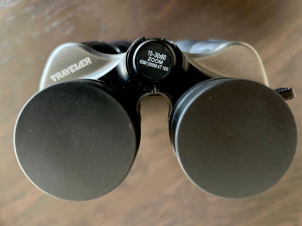 Traveler verrekijker 10-30x60 met tas, Ophalen of Verzenden, Zo goed als nieuw, 20x of meer, Met hoes of tas