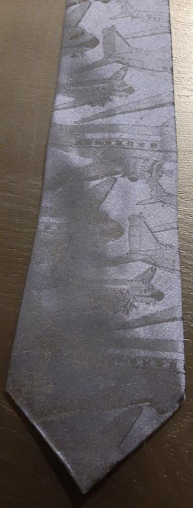 DDA Dutch Dakota Association stropdas doorlopende, Verzamelen, Luchtvaart en Vliegtuigspotten, Ophalen of Verzenden, Nieuw, Overige typen