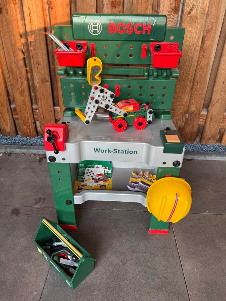 Bosch werkbank speelgoed met accessoires, Ophalen, Gebruikt, Jongen of Meisje