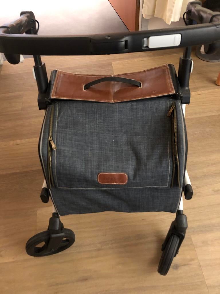 Rollator, Ophalen of Verzenden, Zo goed als nieuw