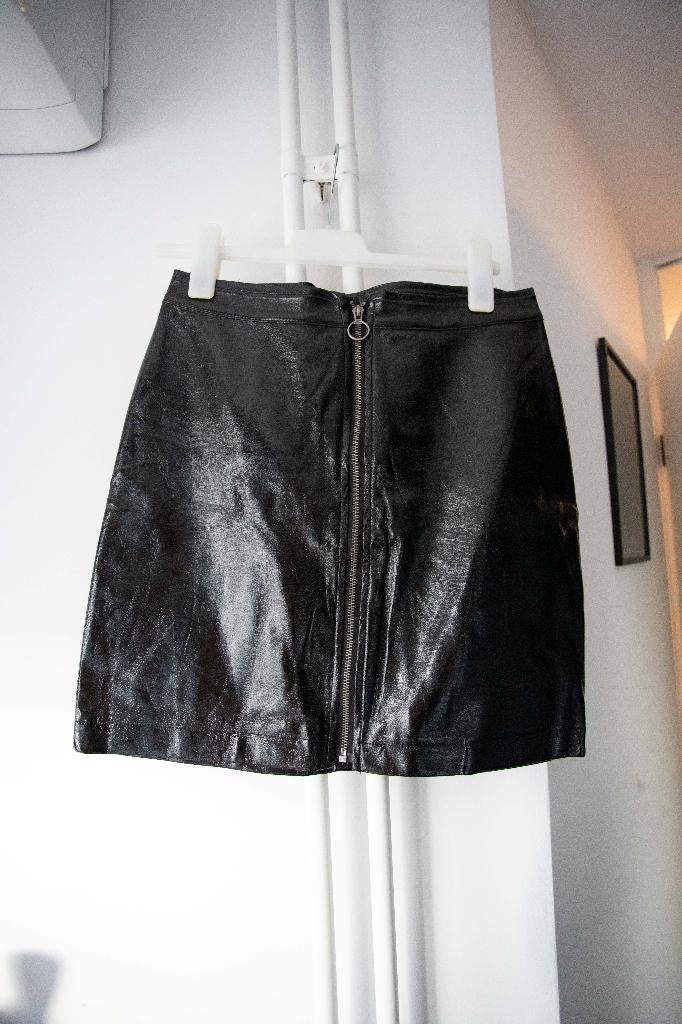 Zwarte nep leren rok Ichi maat 40, valt kleiner, als nieuw, Maat 38/40 (M), Zwart, Ophalen of Verzenden, Zo goed als nieuw