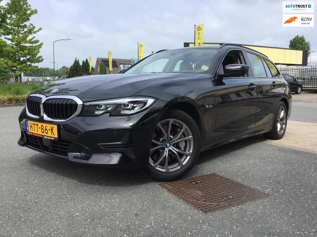 BMW 3-serie Touring 330e Business Edition Plus I 293PK I Cam, Automaat, 1998 cc, Achterwielaandrijving, Euro 6