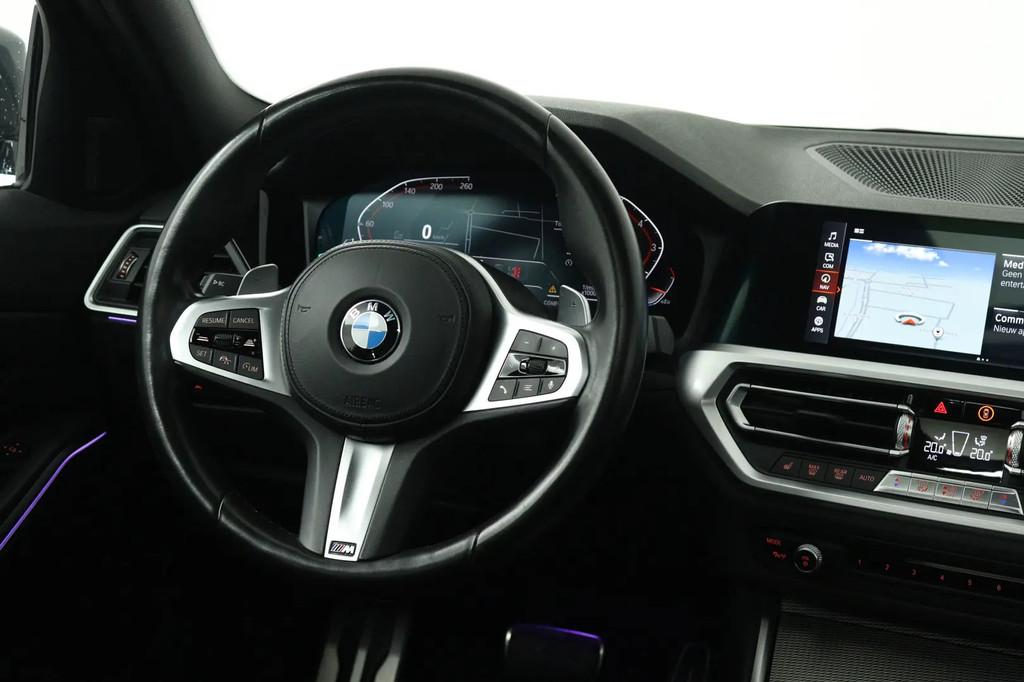 BMW 3 Serie 320i High Executive (PANORAMADAK, C € 32.945,0, Automaat, 1998 cc, Achterwielaandrijving, Gebruikt