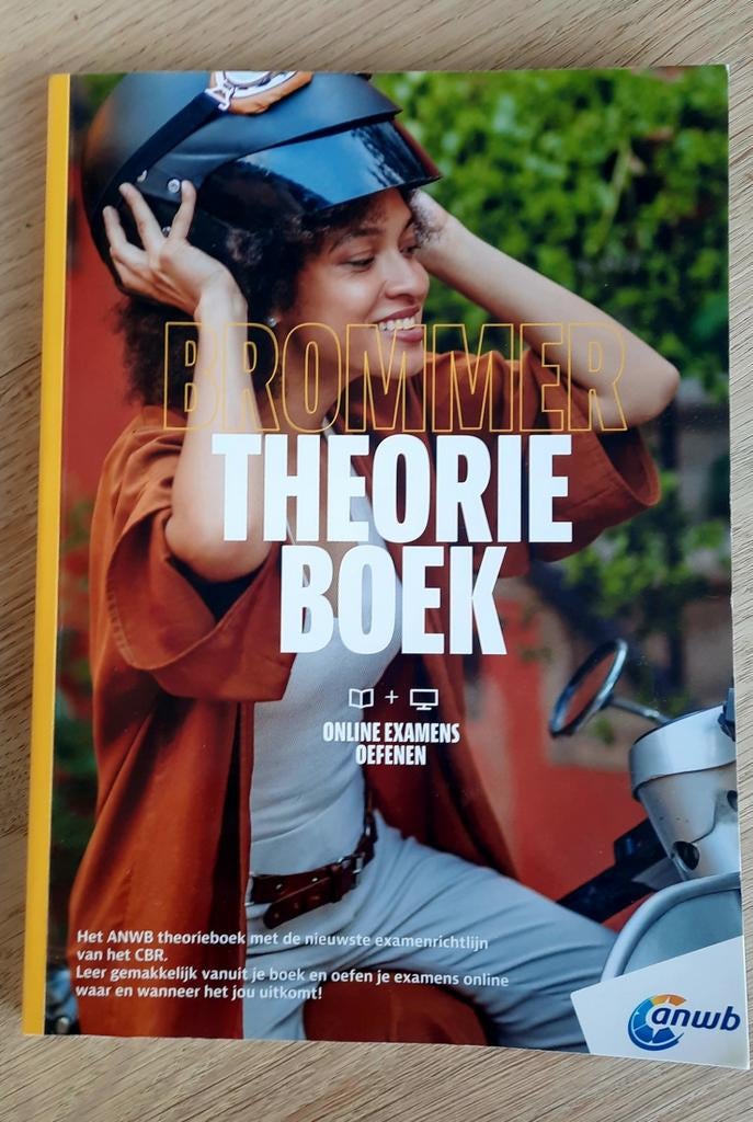 Theorieboek Brommer zonder QR Code reeds verlopen, Ophalen of Verzenden, Zo goed als nieuw