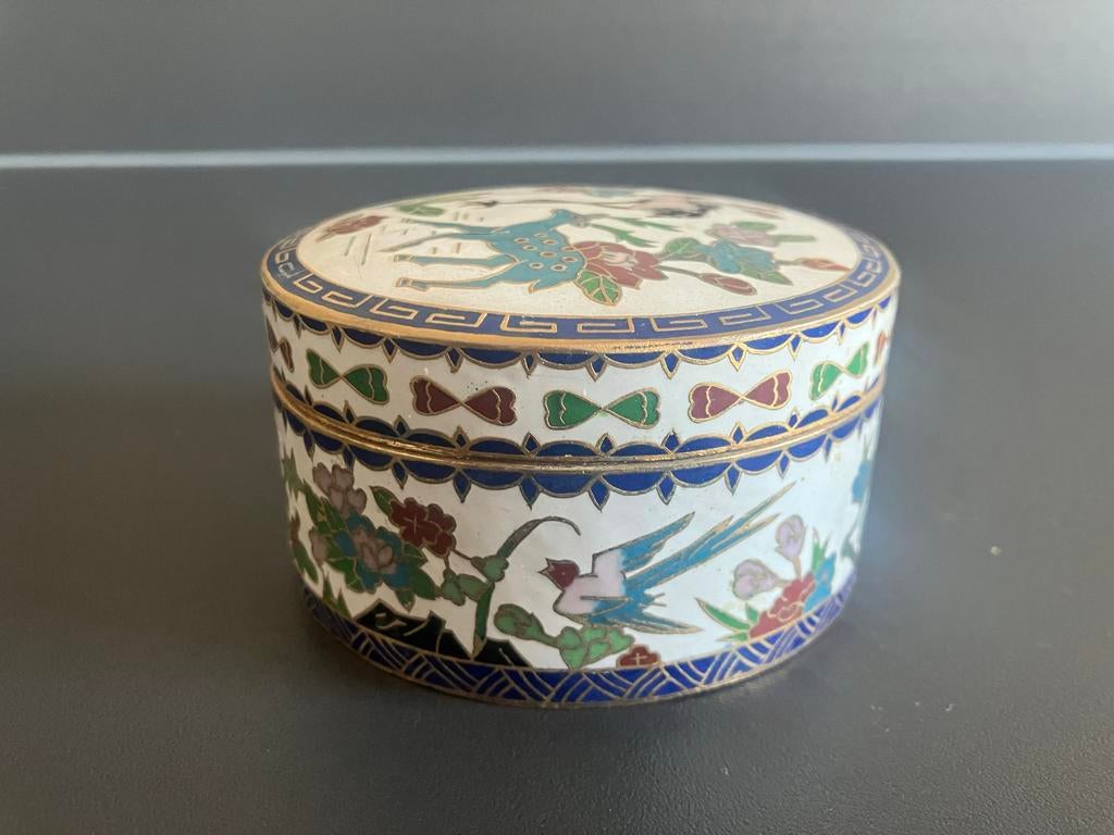 Cloisonné Rond Doosje met Floraal Motief en Dieren, Ophalen of Verzenden
