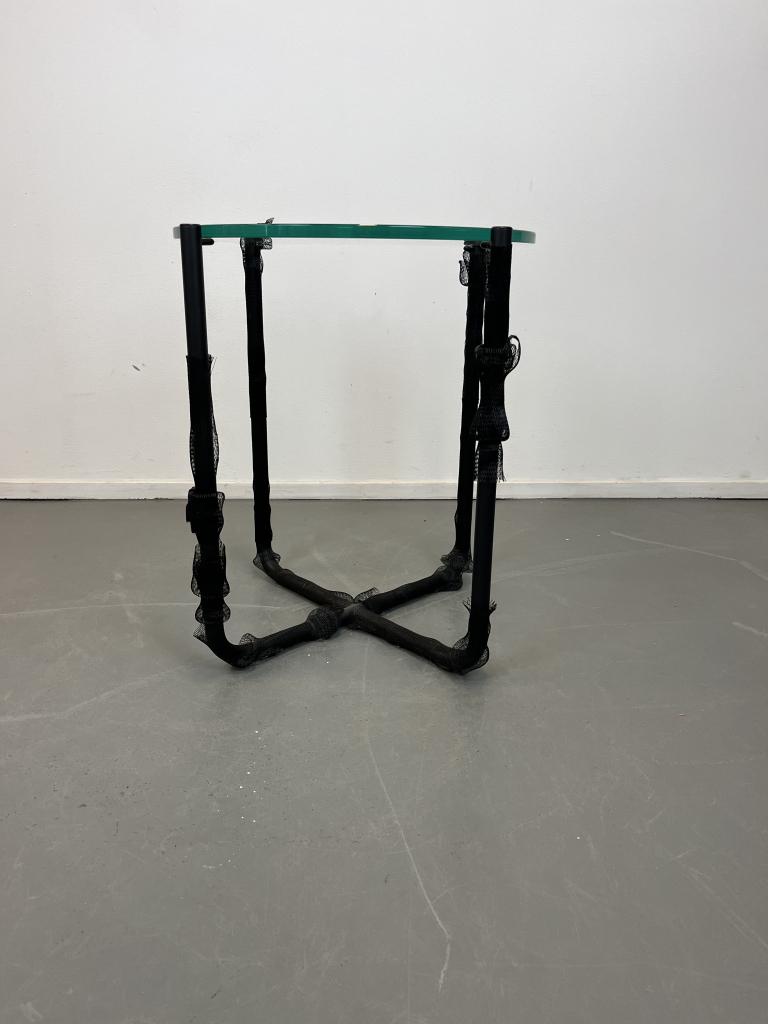 3 Gispen 413 Bijzet tafel Zwart frame Glas
