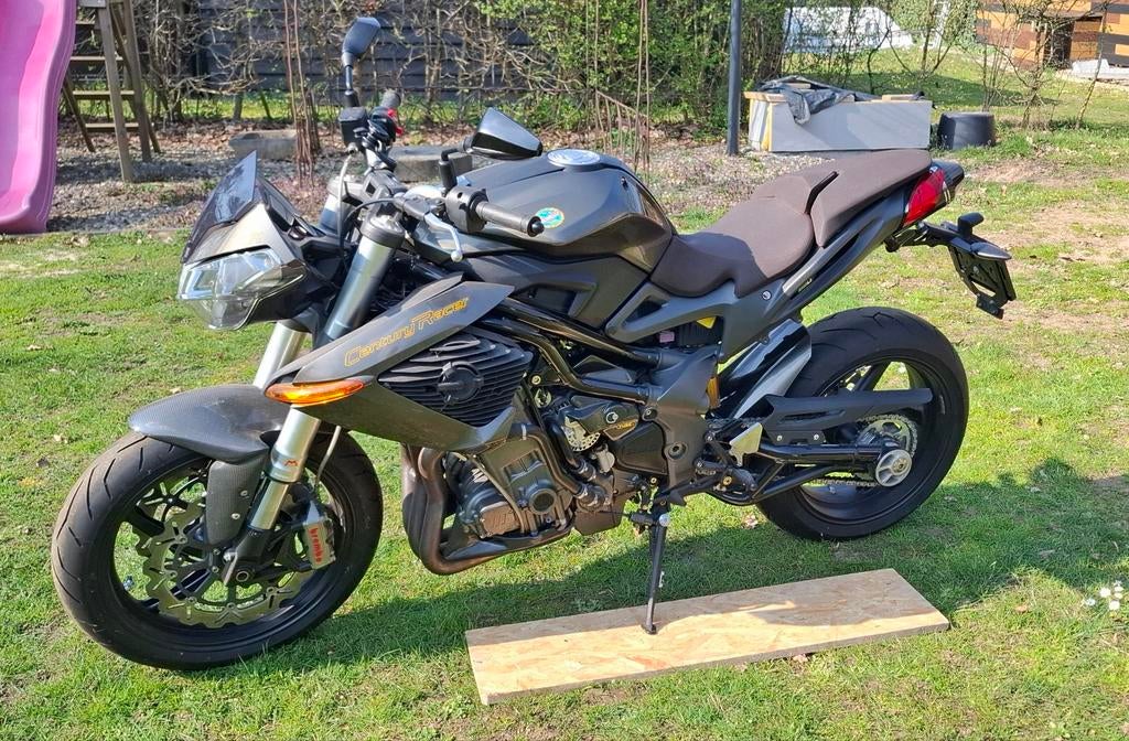 Benelli TNT 1130 Century Racer