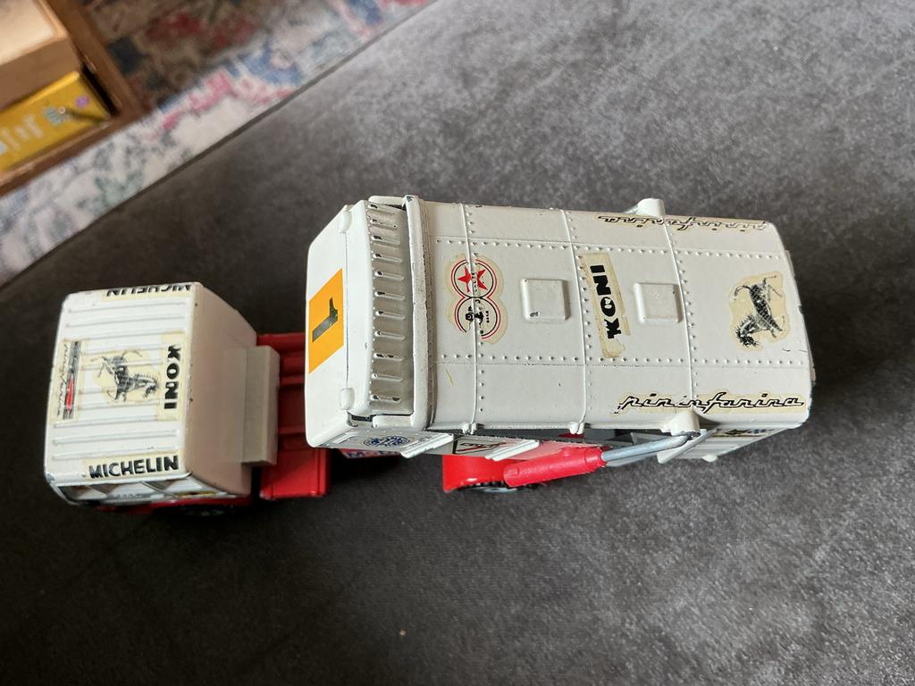 Siku Mercedes Benz Hydraulische Container Vuilniswagen, Ophalen of Verzenden, Gebruikt