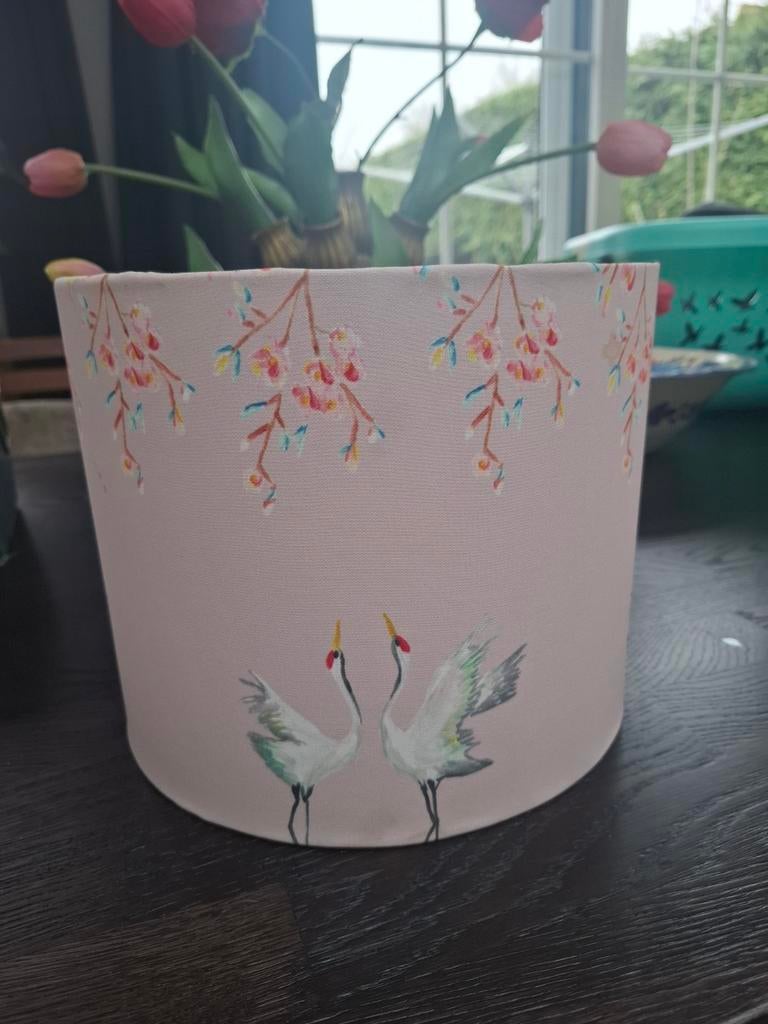 Mooie lampenkap met kraanvogels en bloesem - Ø25cm H21cm, Overige kleuren, Rond, Ophalen of Verzenden, Zo goed als nieuw