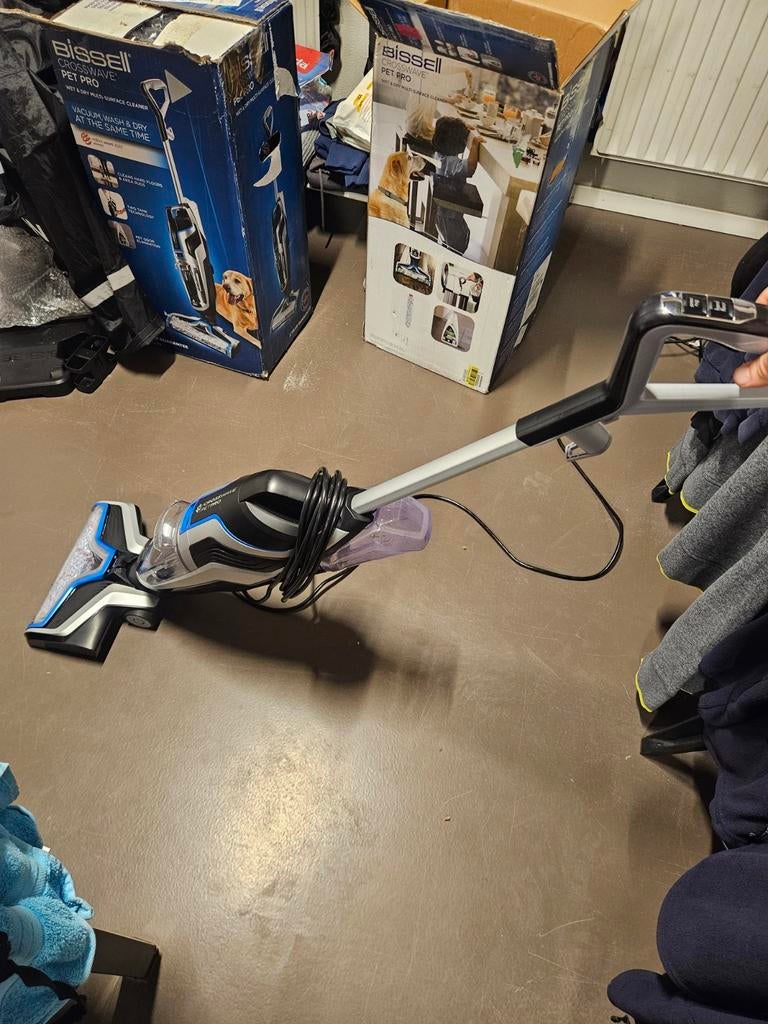 Nieuw!! Bissell CrossWave Pet Pro
3-in-1 Wet&dry, Nieuw, Ophalen of Verzenden, 1600 tot 2000 watt, Waterstofzuiger