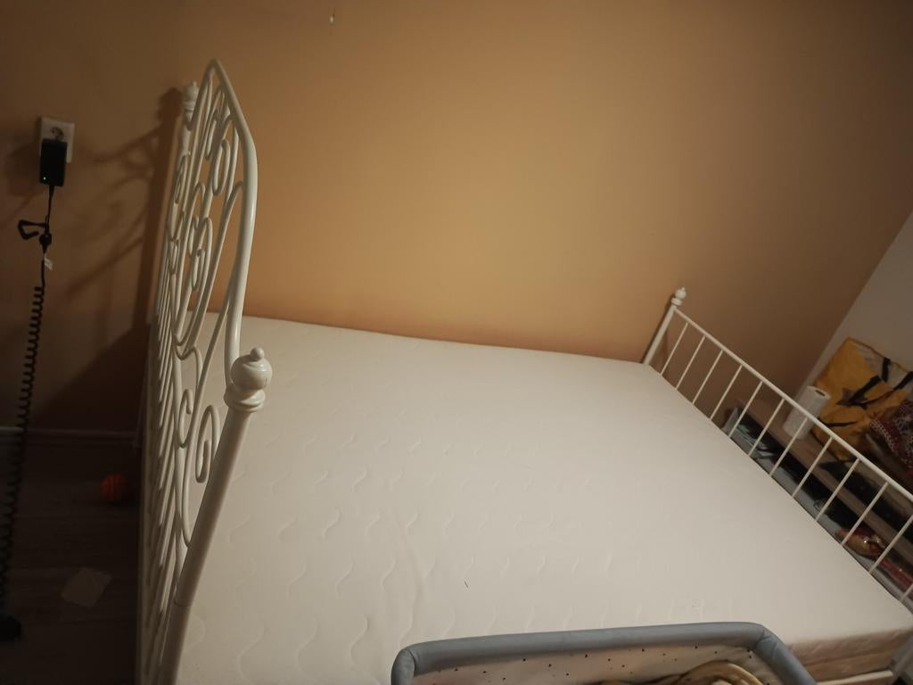 IKEA bed 140  200, Ophalen, Wit, Tweepersoons, 140 cm