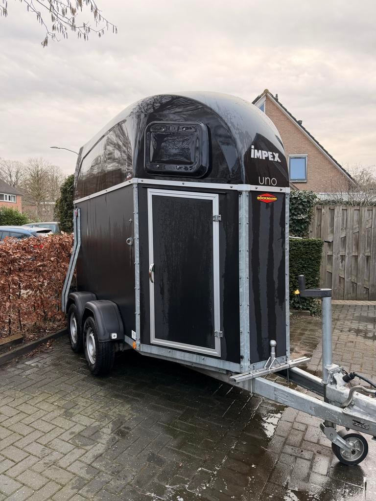 Bockmann uno esprit aluminium vloer en zadelkamer 2020!, Dieren en Toebehoren, Paarden en Pony's | Trailers en Aanhangwagens, Ophalen